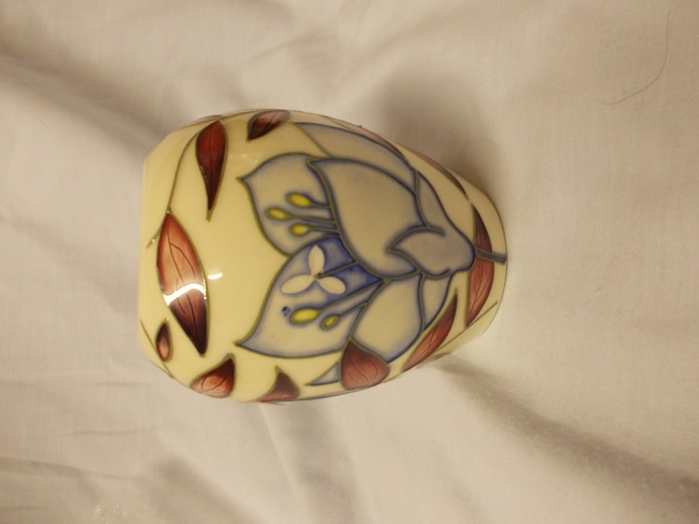 moorcroft vase