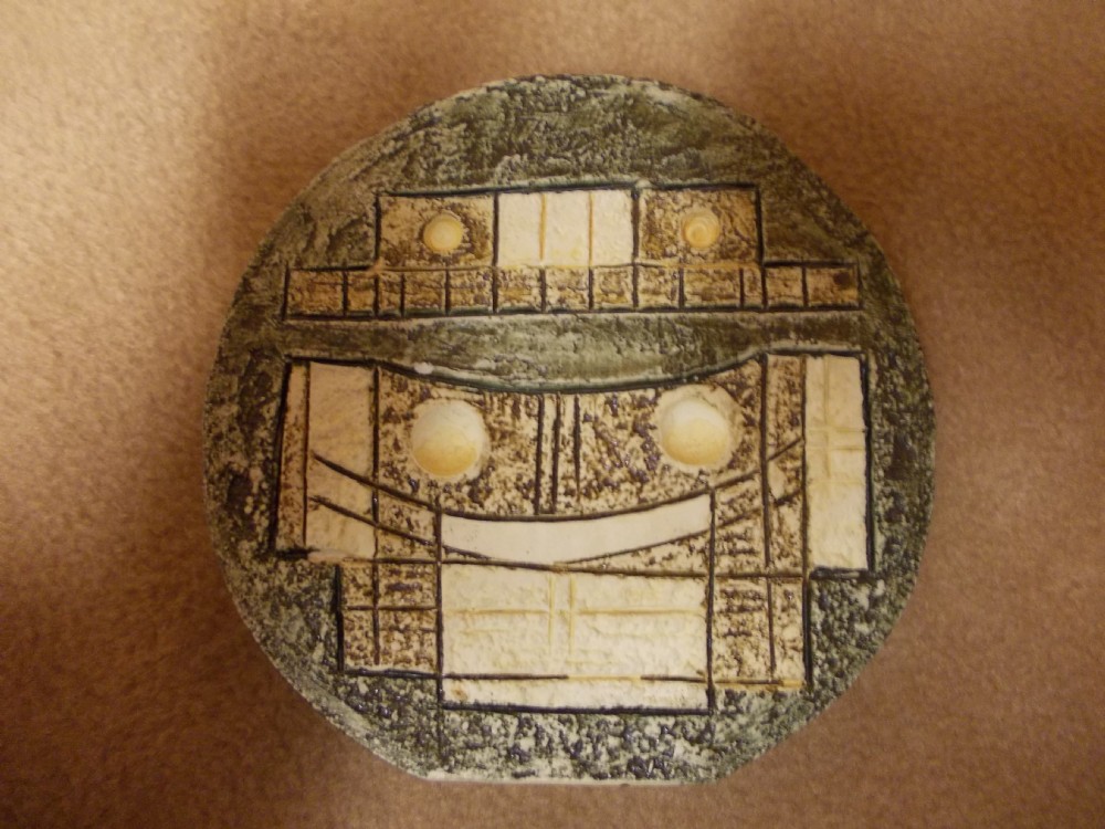 small troika wheel vase